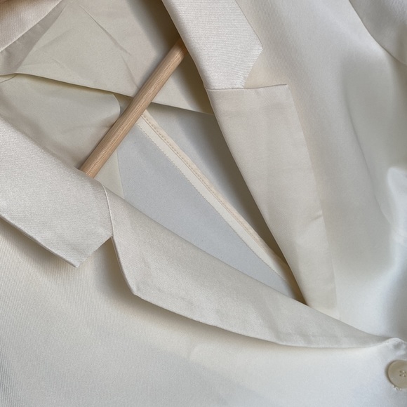 Pearl white Blazer satin - Picture 6 of 6